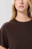 Camiseta unicolor crop top cuello redondo con manga corta
