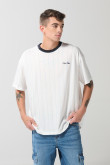 Camiseta crema manga corta oversize a rayas con arte marino