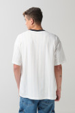 Camiseta crema manga corta oversize a rayas con arte marino