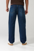 Jean azul oscuro tipo baggy con bota ancha y tiro medio