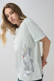 Camiseta verde clara manga corta con arte de Looney Tunes
