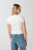 Camiseta en tela acanalada unicolor ajustada manga corta
