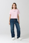 Camiseta unicolor crop top con diseño college delantero