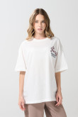 Camiseta crema oversize college con manga corta