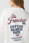 Camiseta crema oversize college con manga corta