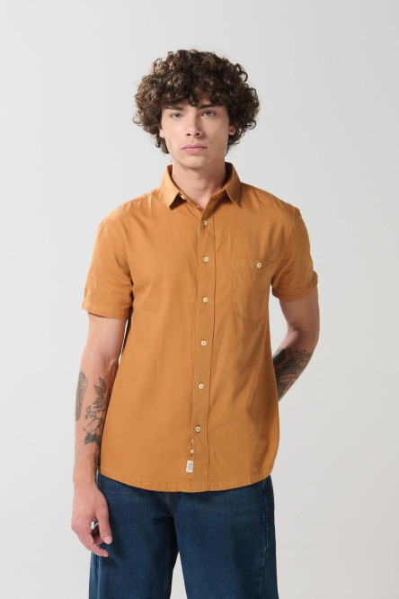 Camisa en algodón unicolor manga corta con cuello sport