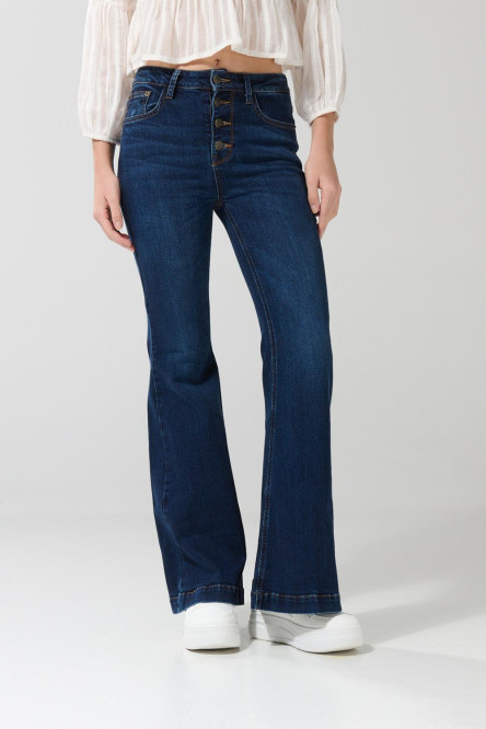 Jean flare azul oscuro con tiro alto, bota ancha y botones