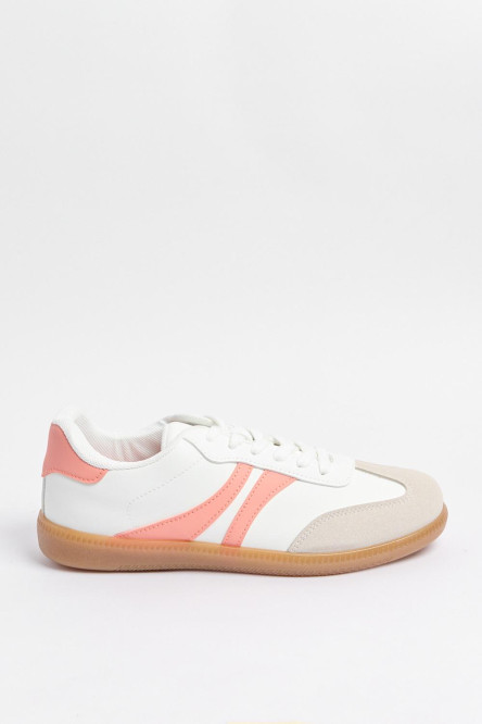 Tenis unicolores tipo casuales con contrastes y perforaciones