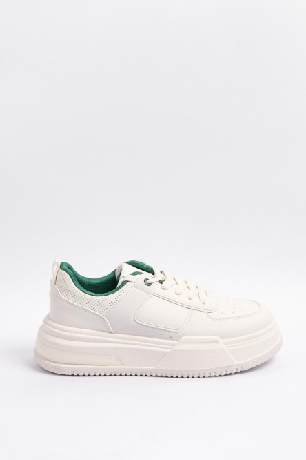 Tenis casuales cremas con texturas perforadas y contrastes