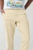 Pantalón unicolor en dril ajustado con tiro medio