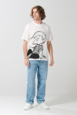 Camiseta crema clara cuello redondo con arte de Mafalda