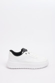 Tenis blancos casuales con forro interno negro