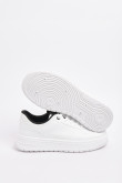 Tenis blancos casuales con forro interno negro