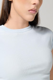 Camiseta unicolor manga corta con texturas acanaladas