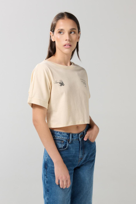 Camiseta oversize unicolor crop top con diseño en frente