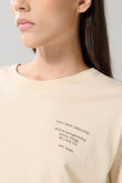Camiseta oversize unicolor crop top con diseño en frente