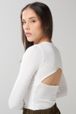 Camiseta manga larga crema clara con escote posterior
