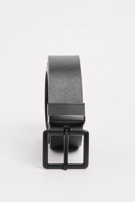 Cinturón café reversible con hebilla metálica cuadrada