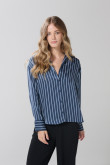 Blusa en satín a rayas unicolor con manga larga