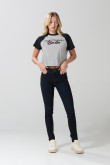 Jean push up azul intenso con cremallera, realce y tiro alto