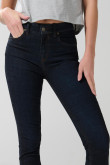 Jean push up azul intenso con cremallera, realce y tiro alto