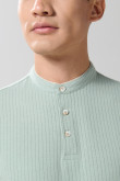 Camiseta polo unicolor manga corta con cuello nerú