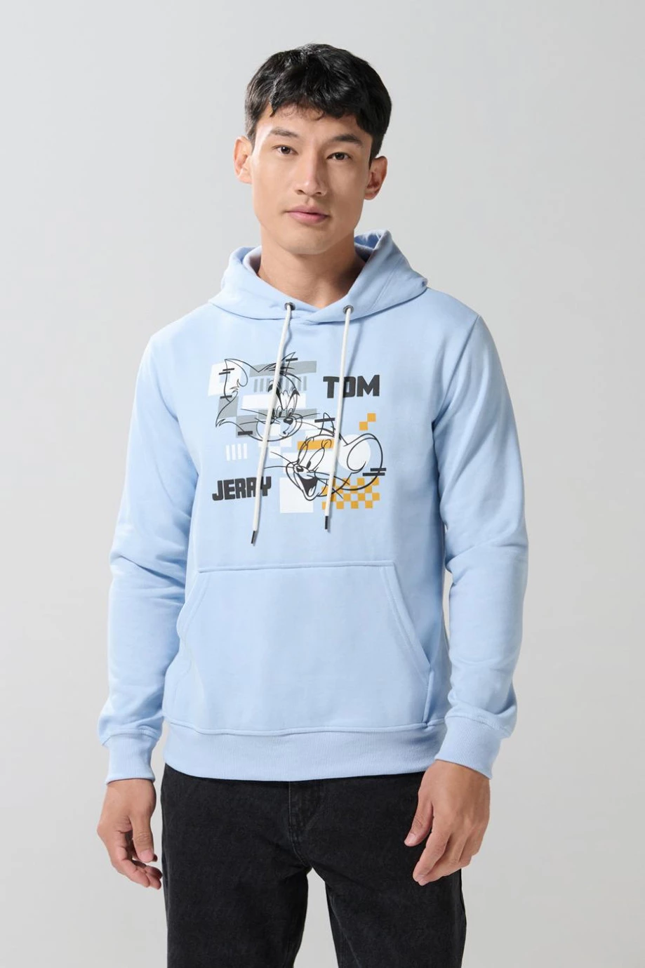 Buzo con capota azul claro y estampado de Tom y Jerry
