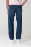 Jean tiro bajo 90´S azul con bota recta y bolsillos