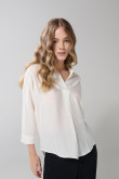 Blusa manga 3/4 unicolor con cuello camisero y prense