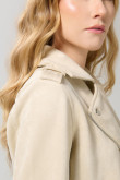 Chaqueta unicolor tipo biker con solapas amplias