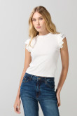 Camiseta crema clara manga corta con golas y texturas