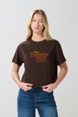 Camiseta crop top unicolor con estampado de Karate Kid