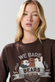 Sueter cuello redondo con estampado de Osos escandalosos.