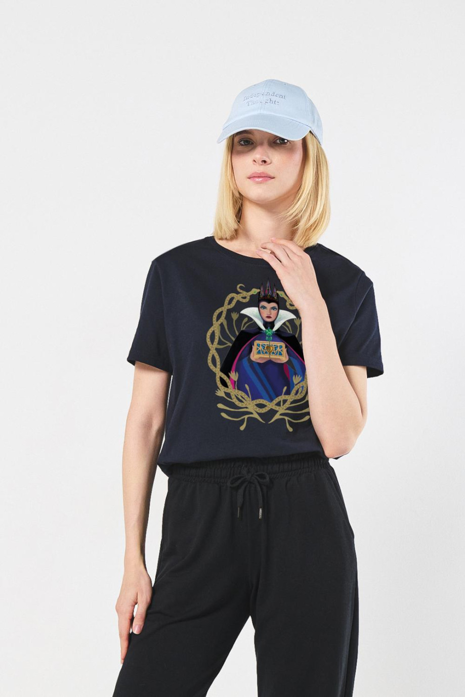 Camiseta unicolor para mujer manga corta estampada en frente de la Reina Malvada