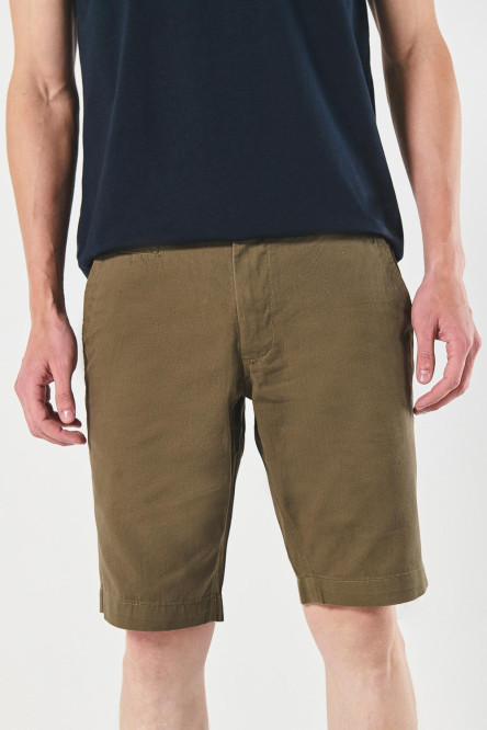 Bermuda tiro bajo unicolor en dril con cierre de cremallera