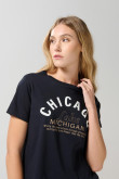 Camiseta azul intensa college en algodón con manga corta