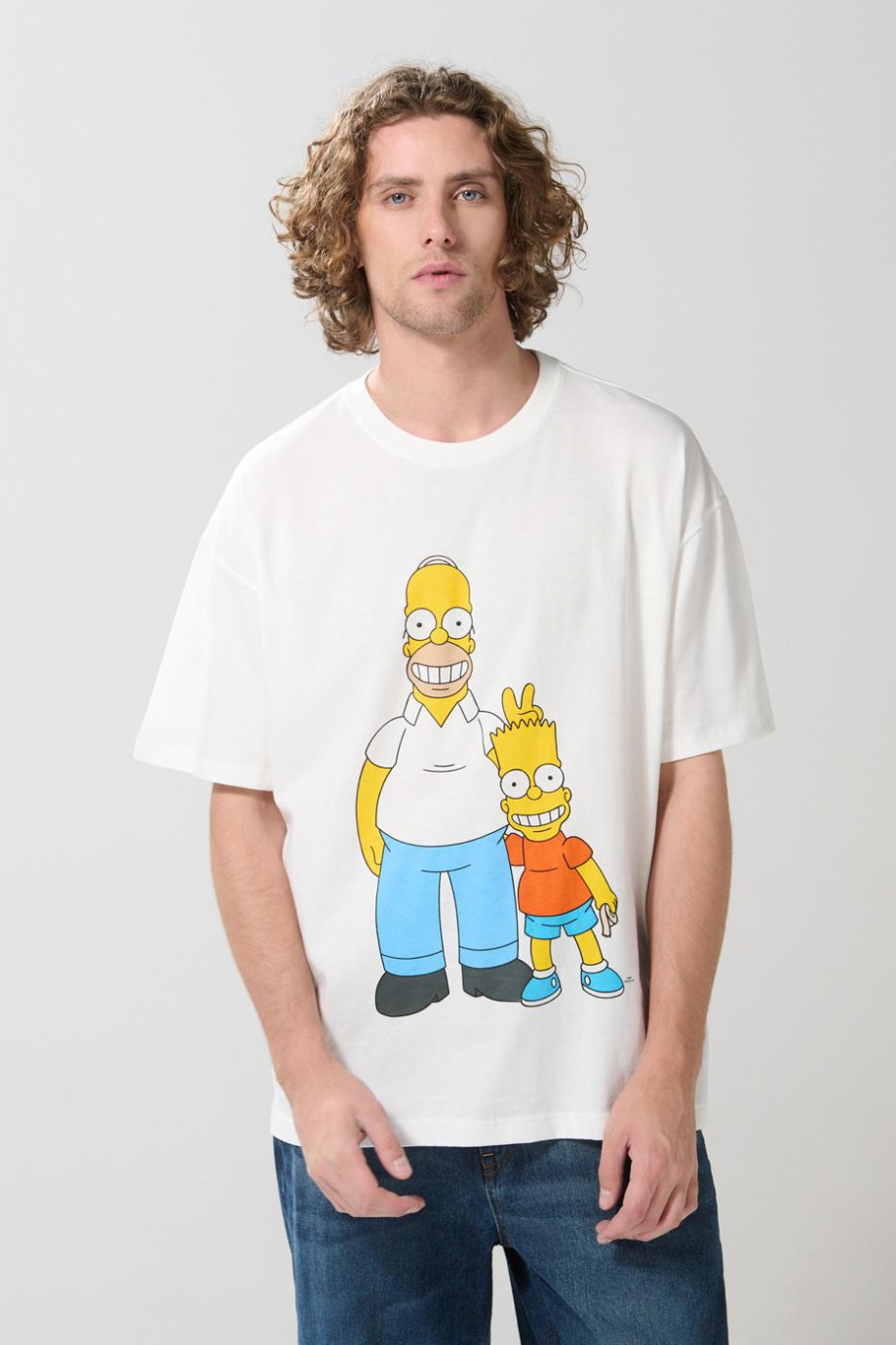 Camiseta oversize de Los Simpson crema cuello redondo
