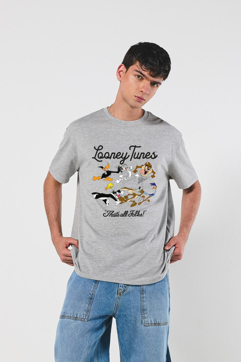 Camiseta oversize manga corta de Looney tunes.