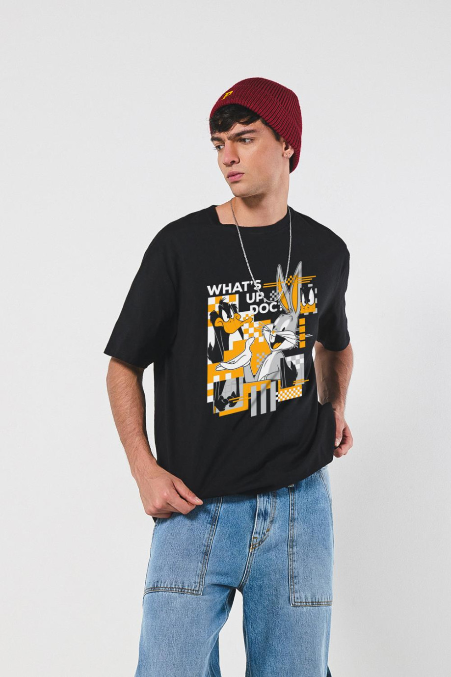 Camiseta oversize manga corta de Looney tunes.