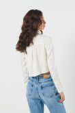 Blusa crop top unicolor en satín oversize con manga larga