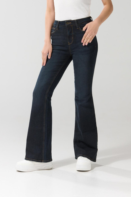 Jean flare azul intenso tiro alto con bota ancha y bolsillos