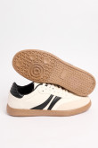 Tenis unicolores casuales con suelas planas y cordones
