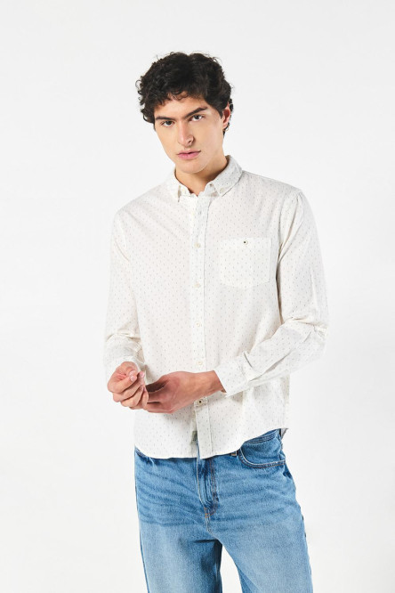 Camisa cuello button down manga larga en slim fit con mini print