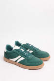 Tenis casuales unicolores con suelas planas en relieve