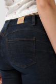 Jean push up tiro alto azul intenso ceñido con bolsillos