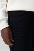 Jean 90´S azul intenso tiro bajo con bota recta y bolsillos