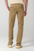 Pantalón slim unicolor en dril tiro medio con bolsillos