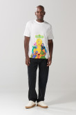 Camiseta cuello redondo crema con arte de Plaza Sésamo