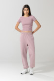 Pantalón jogger unicolor con 2 bolsillos laterales