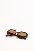 Gafas de sol de marco geométrico en carey marrón oscuro.